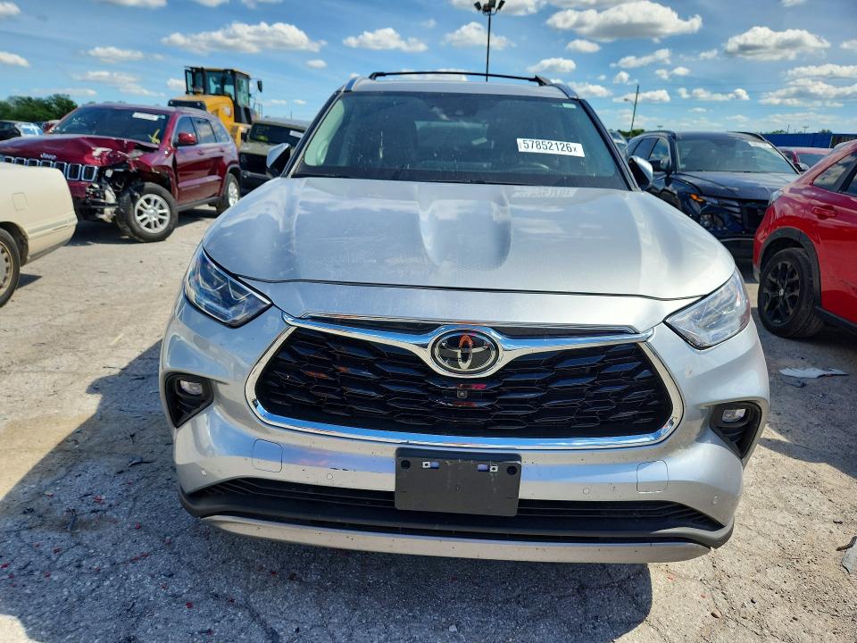 2023 Toyota Highlander VIN 5TDKDRBH8PS046705 COPART salvage auction — FRONT END, IL - SALVAGE CERTIFICATE, sold $25,000 on 2026-07-31 (photo 5)