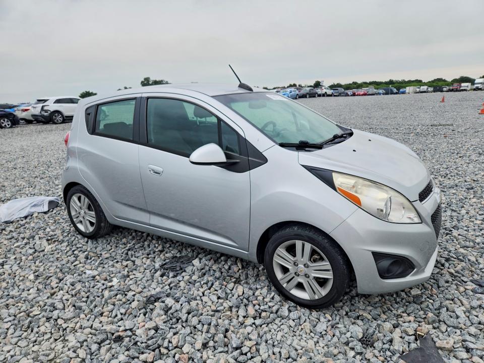 2015 Chevrolet Spark VIN KL8CB6S9XFC749247 COPART salvage auction — MINOR DENT/SCRATCHES, FL - CERTIFICATE OF TITLE, sold $2,050 on 2026-07-14 (photo 4)