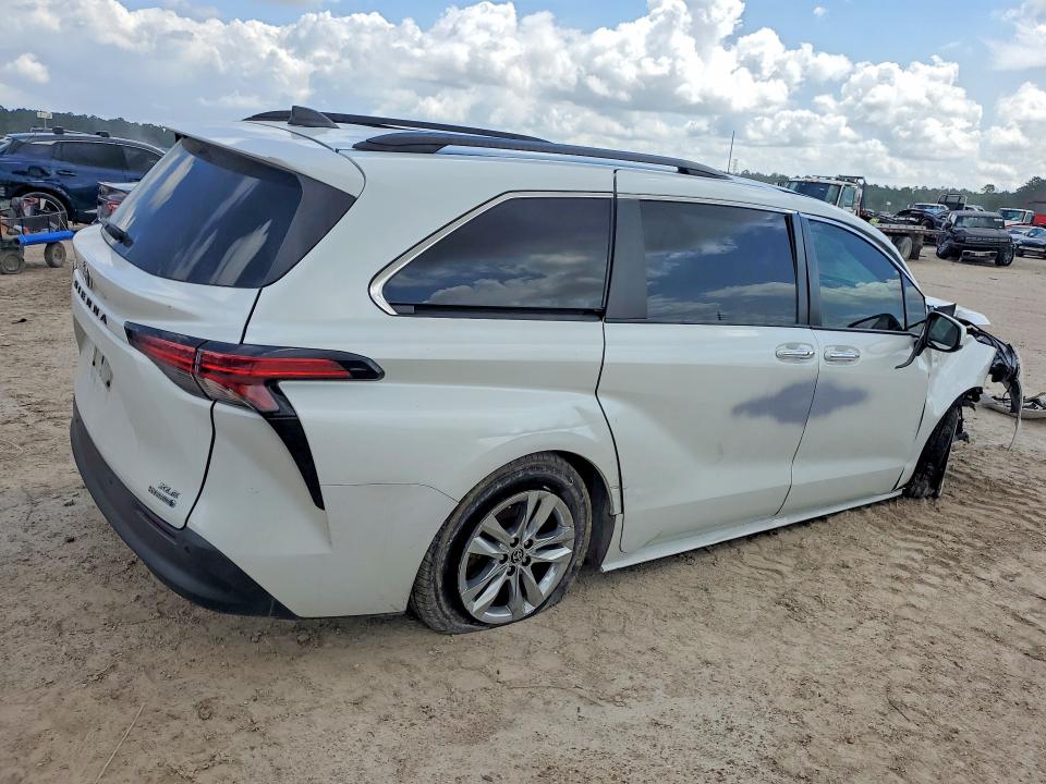 2022 Toyota Sienna VIN 5TDJSKFC2NS046655 COPART salvage auction — FRONT END, Tx - Salvage Vehicle Title, sold $8,700 on 2026-07-28 (photo 3)