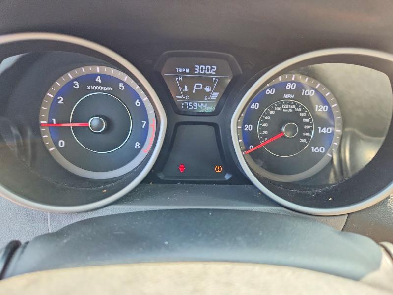 2015 Hyundai Elantra VIN KMHDH4AE6FU446999 COPART salvage auction — MINOR DENT/SCRATCHES, Va - Certificate Of Title, sold $125 on 2026-07-28 (photo 9)