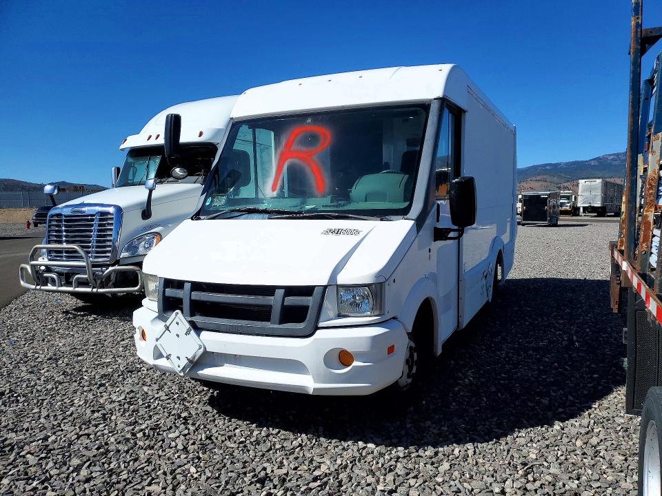 2016 Isuzu Npr VIN JALB4T170G7W00396 COPART salvage auction — MINOR DENT/SCRATCHES, NV - CERTIFICATE OF TITLE, sold $2,950 on 2026-07-30 (photo 1)