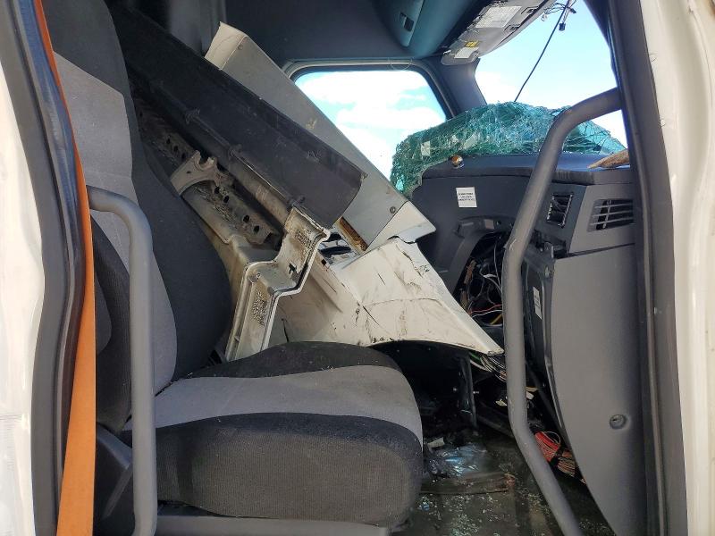 2022 Freightliner Cascadia 126 VIN 3AKJHHDR9NSNR9794 COPART salvage auction — SIDE, PA - CERTIFICATE OF SALVAGE, sold $10,500 on 2026-07-30 (photo 5)