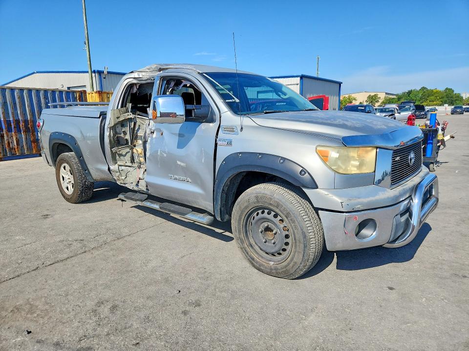 2008 Toyota Tundra VIN 5TFRV541X8X033888 COPART salvage auction — SIDE, Fl - Cert Of Title Slvg Rebuildable, sold $3,600 on 2026-07-09 (photo 4)