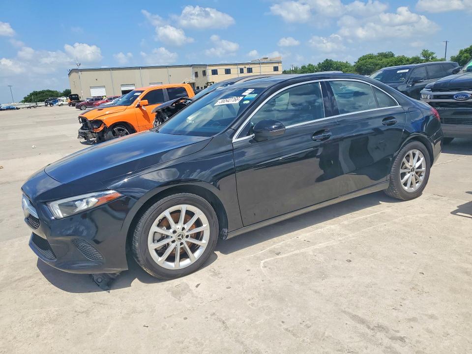 2020 Mercedes-benz VIN W1K3G4EB8LW044958 COPART salvage auction — MINOR DENT/SCRATCHES, Tx - Certificate Of Title, sold $9,200 on 2026-07-27 (photo 1)