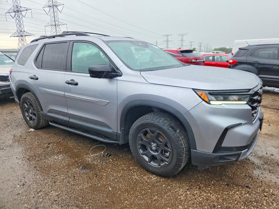 2025 Honda Pilot VIN 5FNYG1H68SB043518 COPART salvage auction — REAR END, Il - Salvage Certificate, sold $17,600 on 2026-07-23 (photo 4)