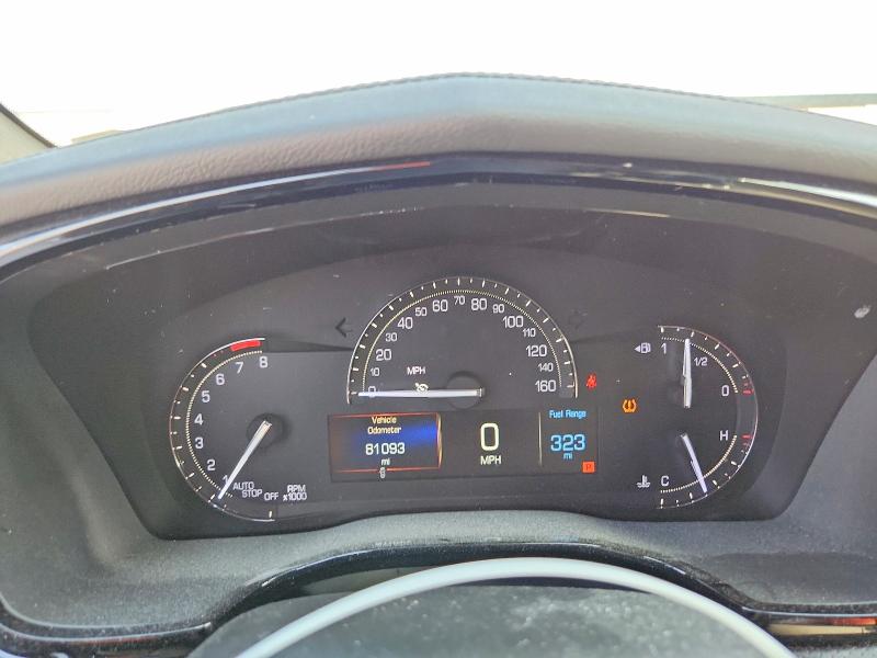 2017 Cadillac Xt5 VIN 1GYKNERS9HZ215101 COPART salvage auction — NORMAL WEAR, Tn - Certificate Of Title, sold $11,200 on 2026-07-02 (photo 9)