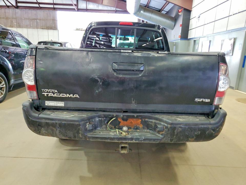 2011 Toyota Tacoma VIN 5TFUX4EN5BX006489 COPART salvage auction — MINOR DENT/SCRATCHES, Vt - Certificate Of Title (P), sold $6,300 on 2026-07-30 (photo 6)