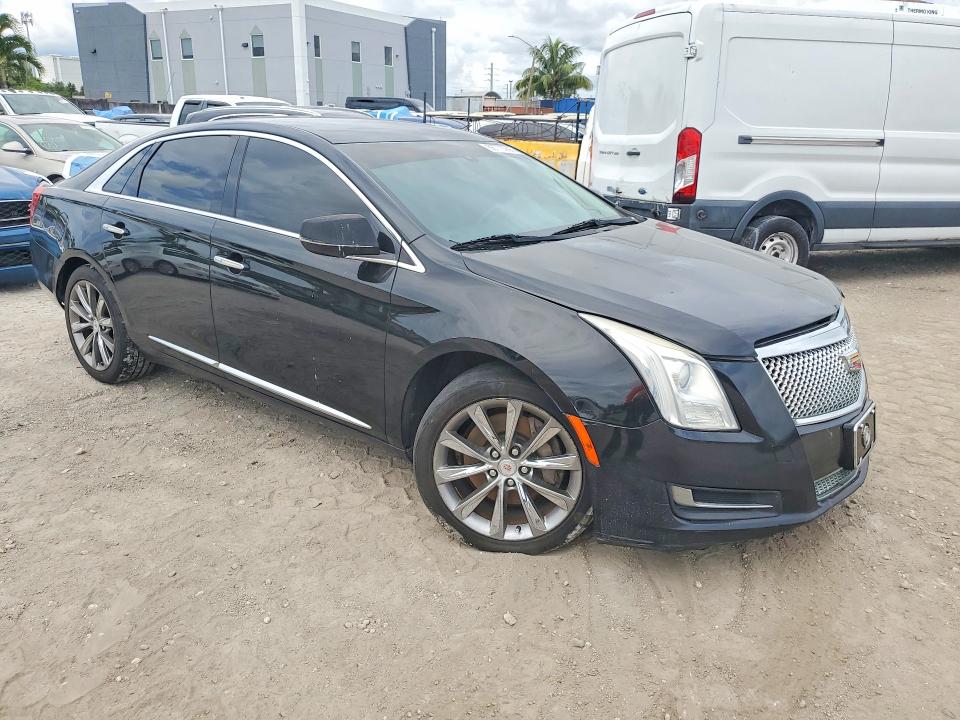 2014 Cadillac Xts VIN 2G61U5S36E9285509 COPART salvage auction — MINOR DENT/SCRATCHES, Fl - Certificate Of Title, sold $475 on 2026-07-02 (photo 4)