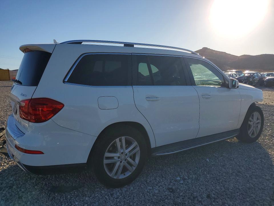 2014 Mercedes-benz VIN 4JGDF7CE6EA306164 COPART salvage auction — FRONT END, Nv - Salvage Title, sold $3,350 on 2026-07-29 (photo 3)