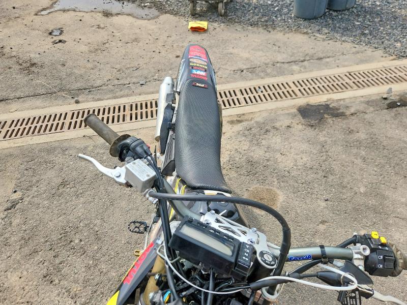 2018 Suzuki Dr-z VIN JS1SK44A8J2100764 COPART salvage auction — ROLLOVER, Nj - Cert Of Title-Salvage, sold $850 on 2026-07-24 (photo 5)