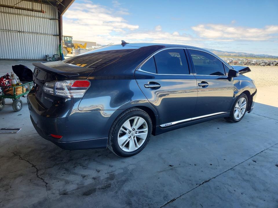 2010 Lexus Hs 250h VIN JTHBB1BA2A2035996 COPART salvage auction — FRONT END, Ca - Salvage Certificate, sold $550 on 2026-07-02 (photo 3)