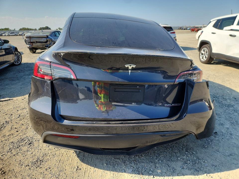 2024 Tesla Model y VIN 7SAYGDEF6RF022203 COPART salvage auction — ALL OVER, CA - SALVAGE CERTIFICATE, sold $500 on 2026-07-28 (photo 6)