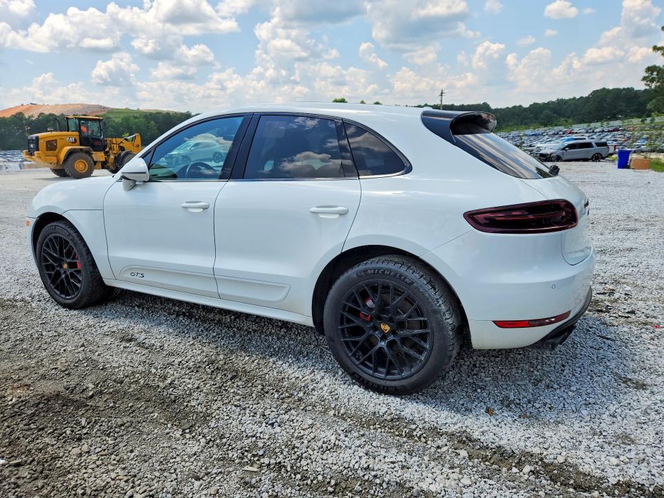 2018 Porsche Macan VIN WP1AG2A5XJLB65008 COPART salvage auction — MINOR DENT/SCRATCHES, Mt - Certificate Of Title, sold $15,400 on 2026-08-04 (photo 2)