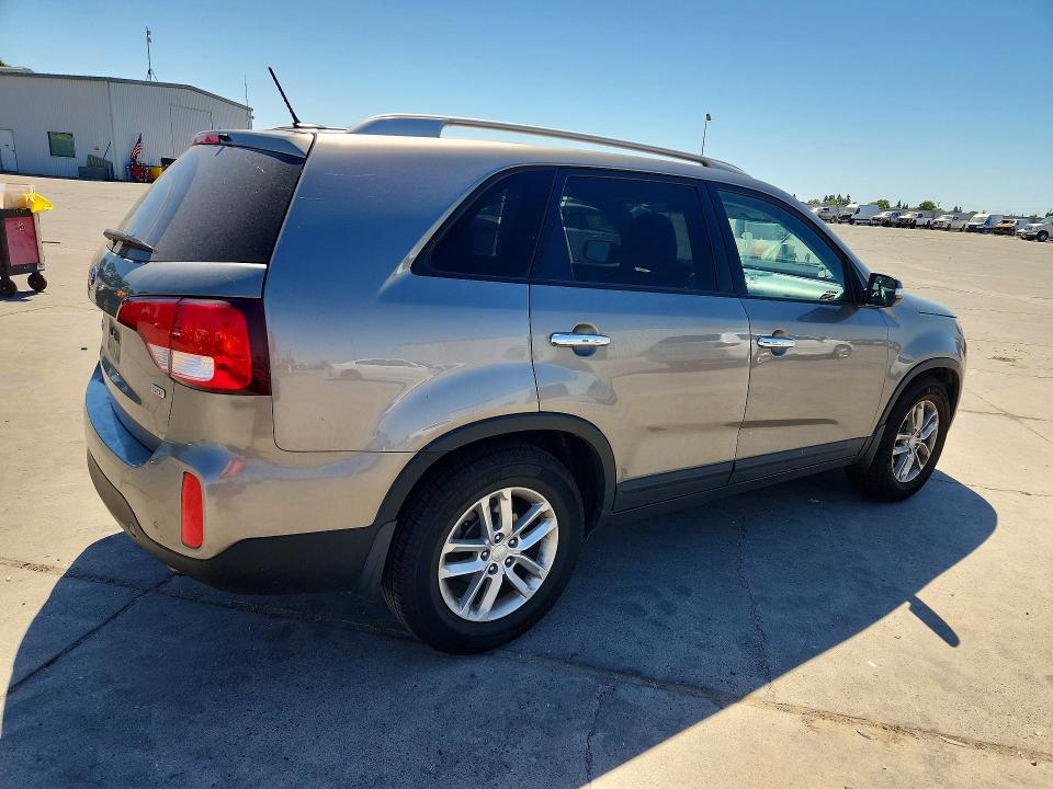 2015 Kia Sorento VIN 5XYKT4A64FG581399 COPART salvage auction — FRONT END, CA - SALVAGE CERTIFICATE, sold $2,350 on 2026-07-27 (photo 3)