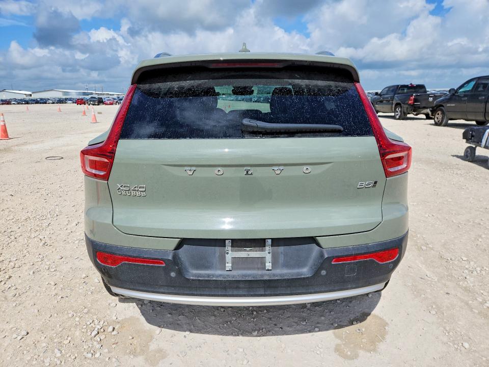 2025 Volvo VIN YV4L12UE4S2461637 COPART salvage auction — WATER/FLOOD, Tx - Salvage Title-Flood Damage, sold $10,700 on 2026-07-23 (photo 6)