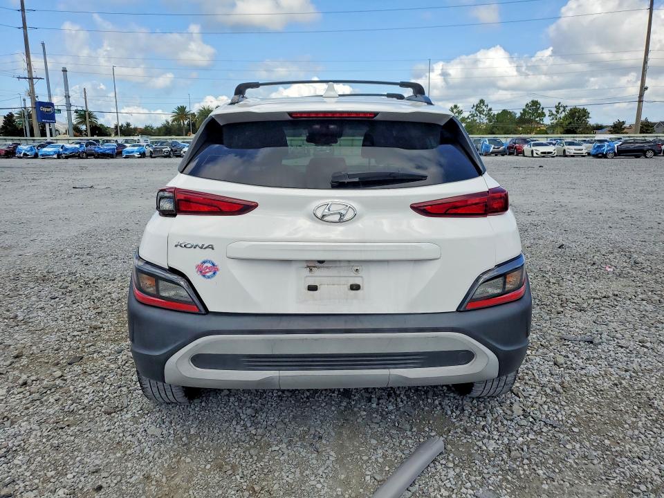 2022 Hyundai Kona VIN KM8K62AB2NU782381 COPART salvage auction — ROLLOVER, Salvage Title, sold $15 on 2026-07-24 (photo 6)