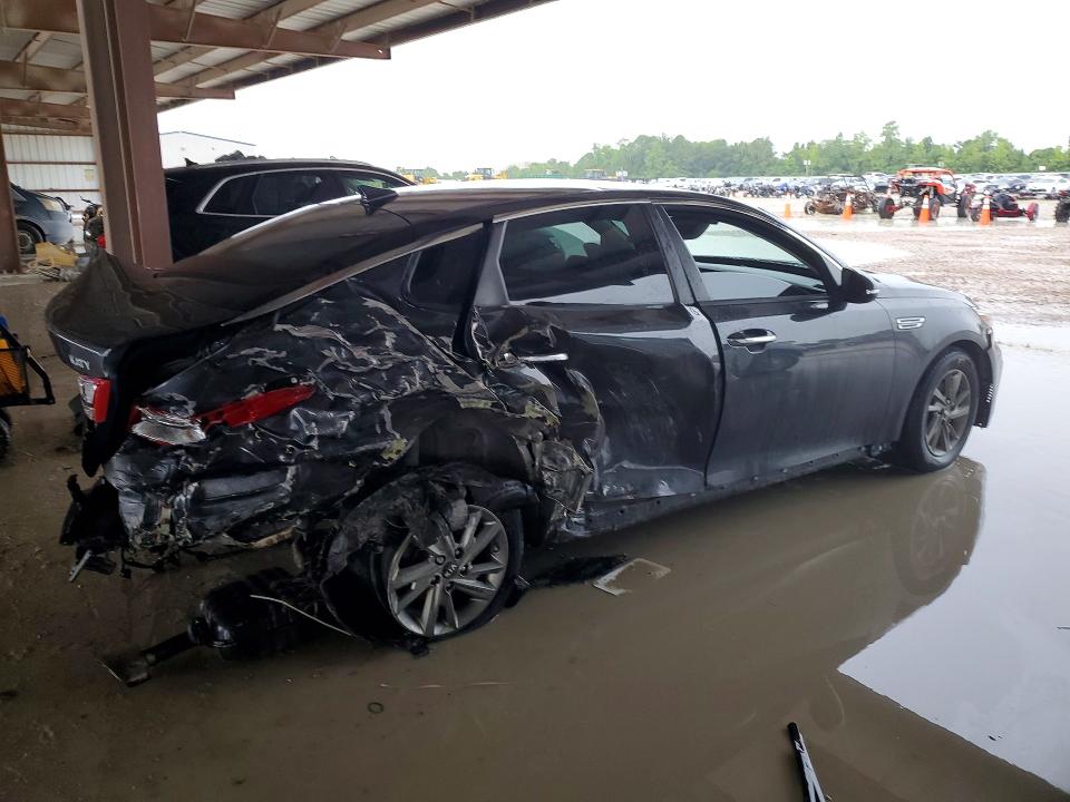 2019 Kia Optima VIN 5XXGT4L37KG328438 COPART salvage auction — REAR END, Salvage Title, sold $1,250 on 2026-07-31 (photo 3)