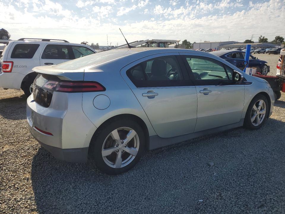 2012 Chevrolet Volt VIN 1G1RH6E41CU119597 COPART salvage auction — MINOR DENT/SCRATCHES, Ca - Dis/Dlr/Exp Only Clean Title, sold $1,150 on 2026-07-02 (photo 3)