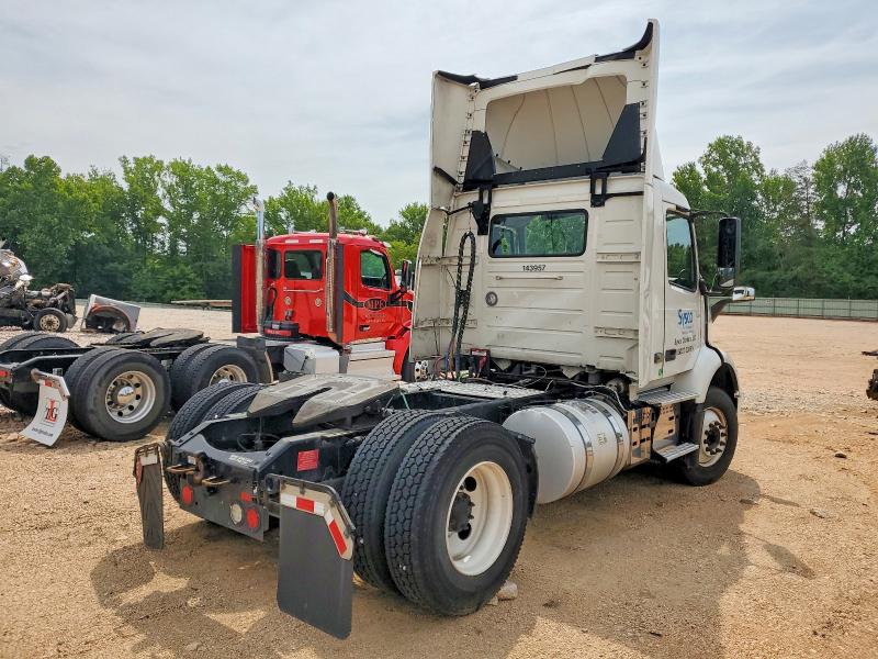 2023 Volvo Vnr VIN 4V4W39EG3PN332270 COPART salvage auction — ROLLOVER, NC - DEALER ONLY SALVAGE TITLE (P), sold $9,000 on 2026-07-07 (photo 4)