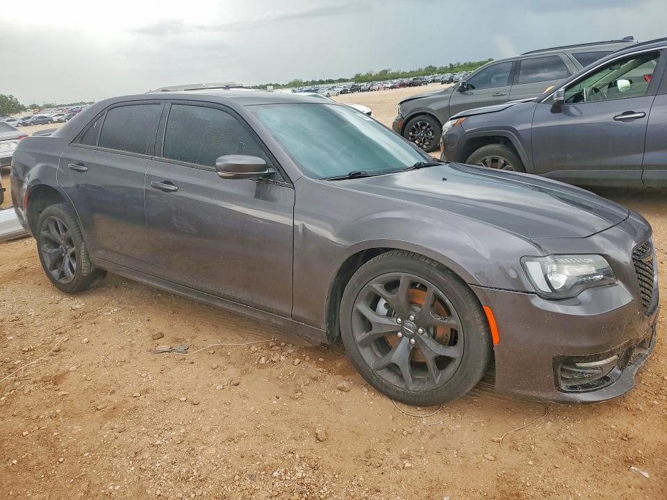 2021 Chrysler 300 VIN 2C3CCABT7MH673522 COPART salvage auction — FRONT END, Tx - Salvage Vehicle Title, sold $8,600 on 2026-07-16 (photo 4)