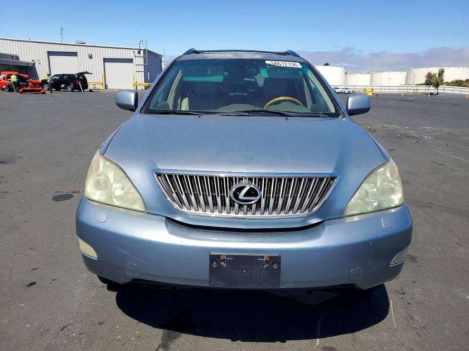 2005 Lexus Rx VIN JTJHA31U450075226 COPART salvage auction — MINOR DENT/SCRATCHES, Ca - Dis/Dlr/Exp Only Clean Title, sold $1,400 on 2026-07-29 (photo 5)
