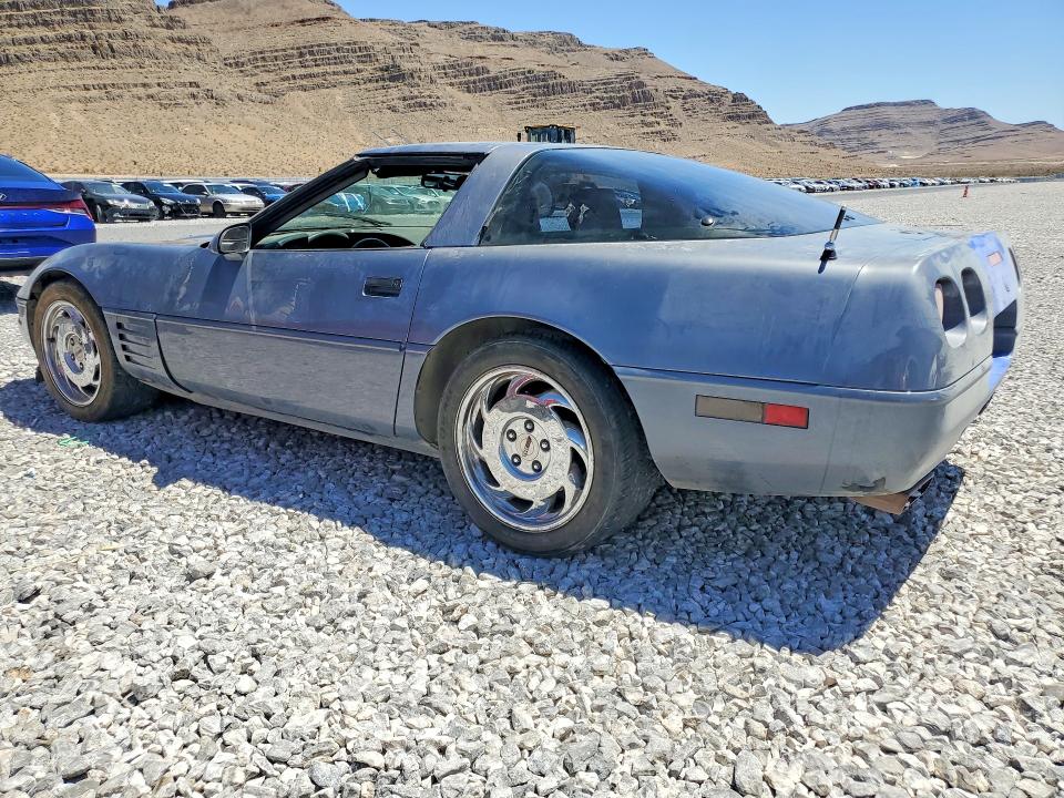 1991 Chevrolet Corvette VIN 1G1YY2382M5104810 COPART salvage auction — ENGINE BURN, Nv - Salvage Title, sold $675 on 2026-07-08 (photo 2)