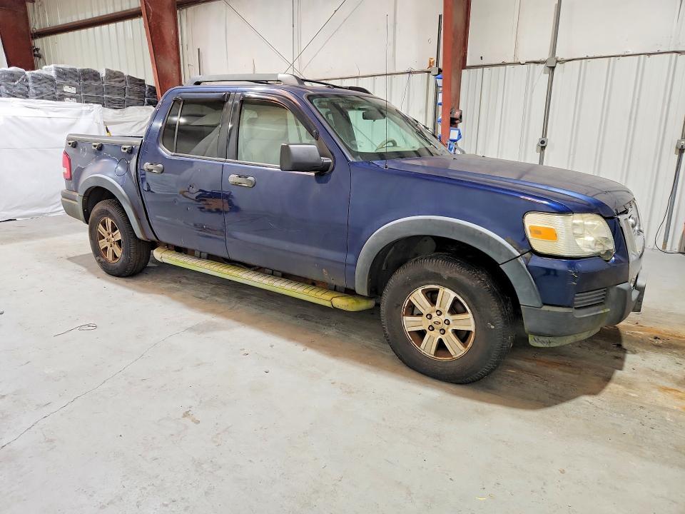 2007 Ford Explorer sport trac VIN 1FMEU31K87UA13136 COPART salvage auction — MECHANICAL, LA - CERTIFICATE OF TITLE, sold $70 on 2026-07-09 (photo 4)