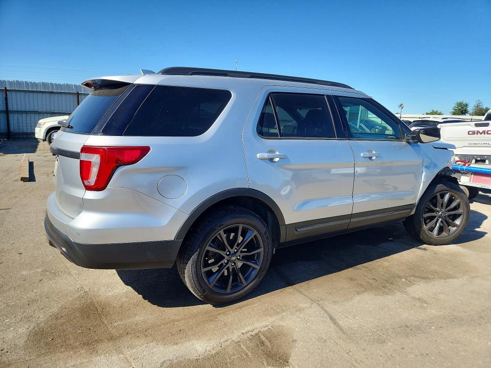 2017 Ford Explorer VIN 1FM5K7D81HGC22084 COPART salvage auction — FRONT END, Ca - Salvage Certificate, sold $3,000 on 2026-07-10 (photo 3)