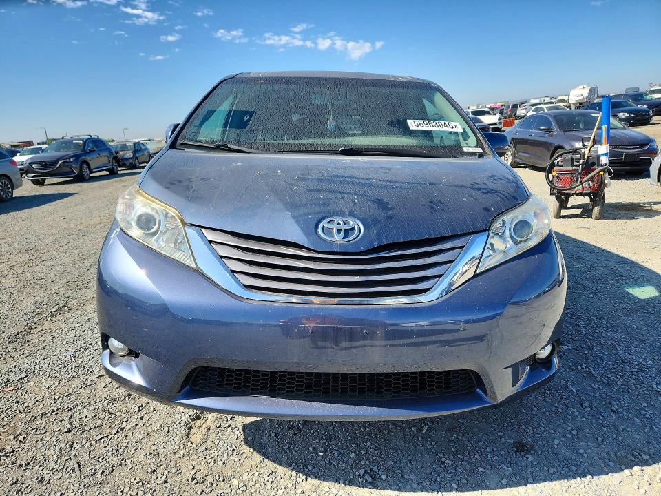 2017 Toyota Sienna VIN 5TDYZ3DC0HS779665 COPART salvage auction — FRONT END, Ca - Salvage Certificate, sold $2,600 on 2026-07-24 (photo 5)