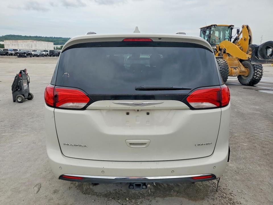 2017 Chrysler VIN 2C4RC1GGXHR614692 COPART salvage auction — REAR END, Ok - Certificate Of Title, sold $2,100 on 2026-07-24 (photo 6)
