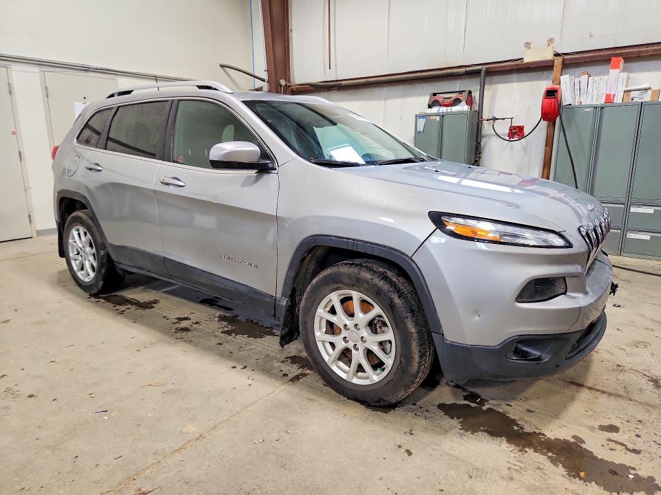 2016 Jeep VIN 1C4PJMCS3GW374769 COPART salvage auction — FRONT END, Ab - Bos - Salvage, sold $2,450 on 2026-07-23 (photo 4)