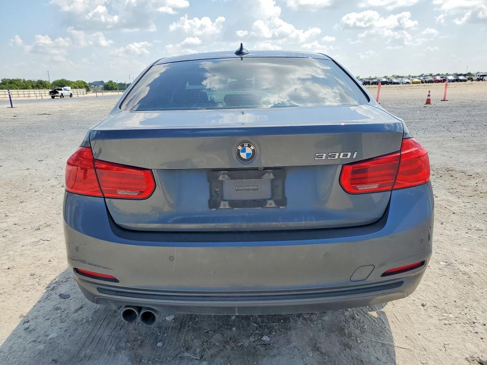 2017 BMW VIN WBA8B9G30HNU53127 COPART salvage auction — FRONT END, Tx - Salvage Vehicle Title, sold $100 on 2026-07-30 (photo 6)