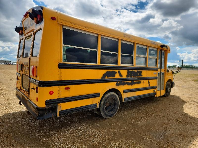 2011 Chevrolet VIN 1GB6G5BG6B1172080 COPART salvage auction — SIDE, Ab - Bos - Active, sold $2,500 on 2026-07-23 (photo 4)