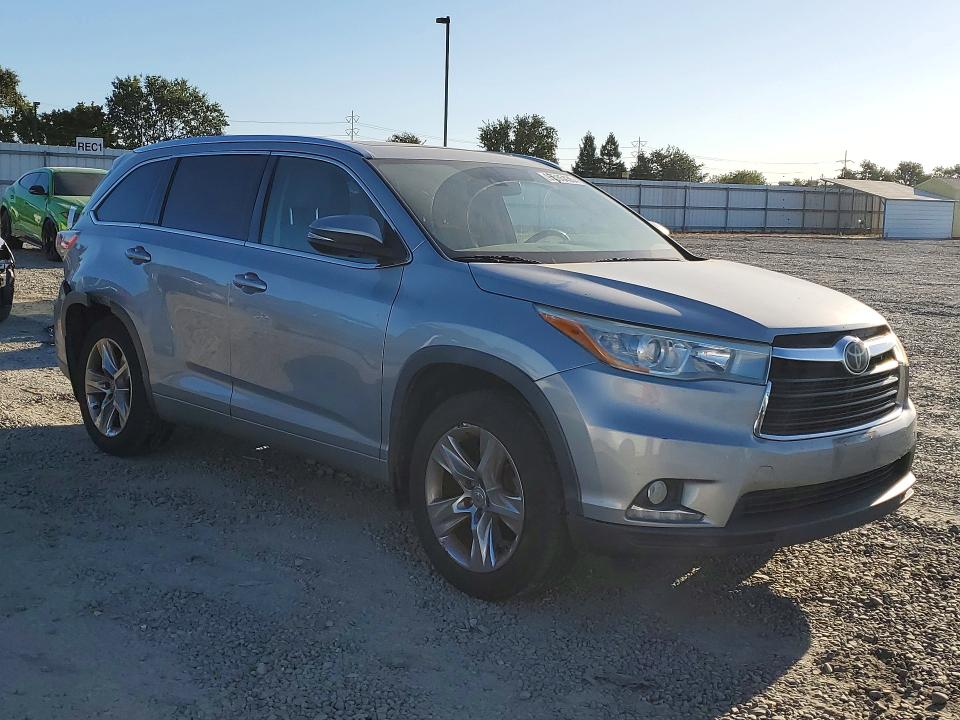 2015 Toyota Highlander VIN 5TDDKRFH0FS124675 COPART salvage auction — REAR END, Ca - Salvage Certificate, sold $6,900 on 2026-07-09 (photo 4)