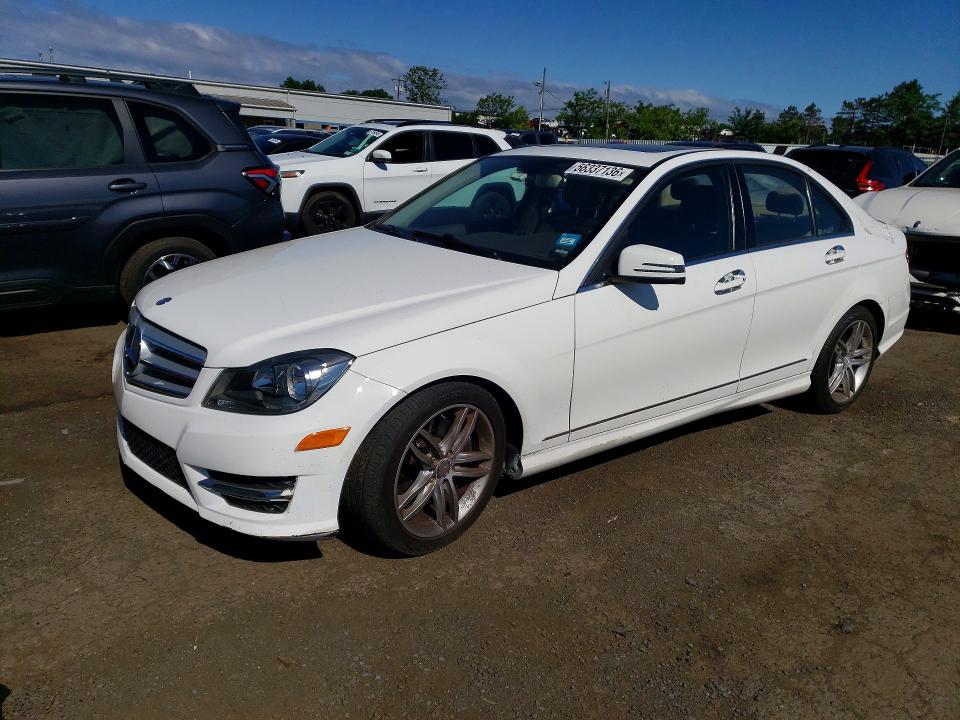 2013 Mercedes-benz C-klasse VIN WDDGF8AB2DG136581 COPART salvage auction — ROOF, Ct - Cert Of Title-Salvage, sold $2,900 on 2026-07-31 (photo 1)