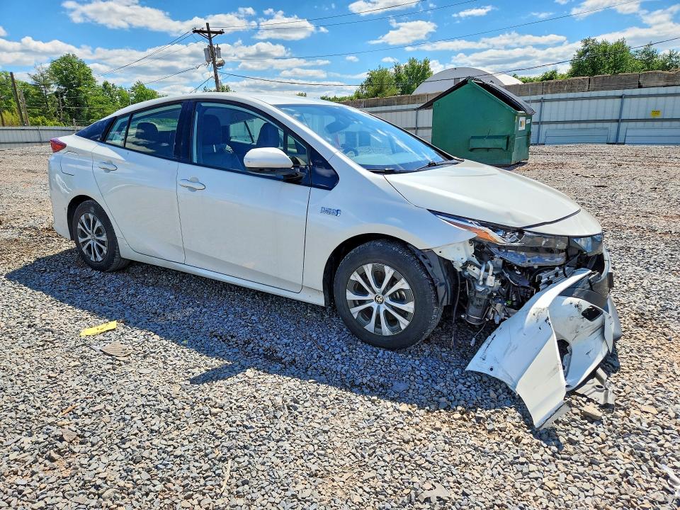 2020 Toyota Prius VIN JTDKARFP8L3146373 COPART salvage auction — FRONT END, Nj - Cert Of Title-Salvage, sold $8,000 on 2026-07-31 (photo 4)