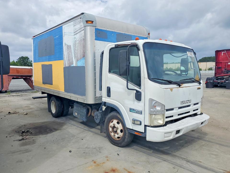 2011 Isuzu Npr hd VIN JALB4W174B7401930 COPART salvage auction — MINOR DENT/SCRATCHES, Nc - Dealer Only Clean Title, sold $675 on 2026-07-14 (photo 4)