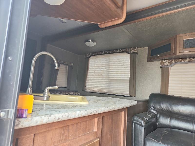 2017 Keystone Hideout VIN 4YDT38B26H7208238 COPART salvage auction — ROOF, OH - CERT OF TITLE-SALVAGE, sold $35 on 2026-07-09 (photo 5)
