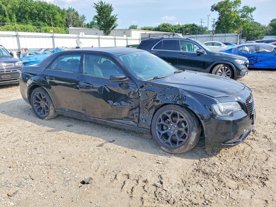2020 Chrysler VIN 2C3CCAAGXLH120379 COPART salvage auction — SIDE, Va - Certificate Of Title, sold $2,600 on 2026-07-04 (photo 4)