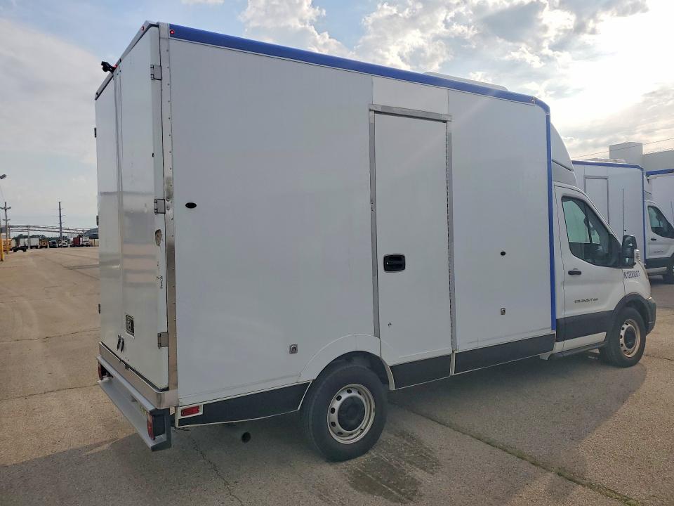 2020 Ford Transit VIN 1FDBW5Z81LKA71130 COPART salvage auction — MINOR DENT/SCRATCHES, Oh - Certificate Of Title, sold $7,000 on 2026-07-29 (photo 3)