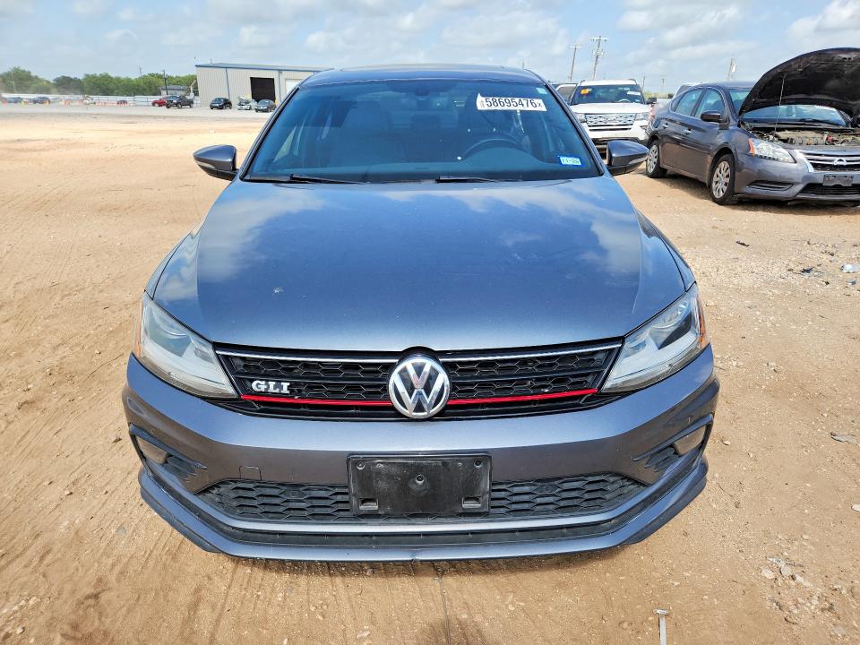 2018 Volkswagen VIN 3VW4T7AJ5JM247387 COPART salvage auction — SIDE, Tx - Salvage Vehicle Title, sold $4,750 on 2026-07-02 (photo 5)