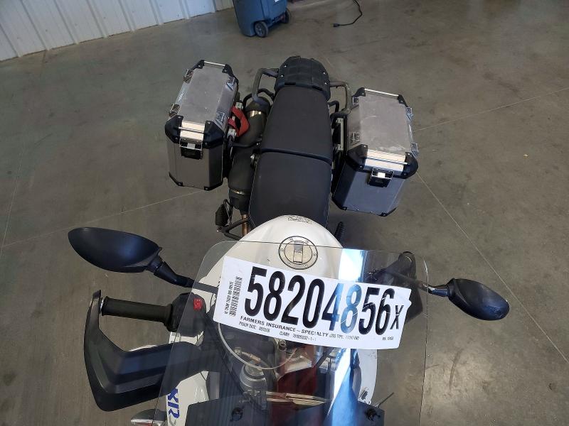 2016 Triumph motorcycle Tiger VIN SMTE10BF7GT751868 COPART salvage auction — FRONT END, ME - CERT OF TITLE-SALVAGE COLLISIO, sold $150 on 2026-07-23 (photo 5)