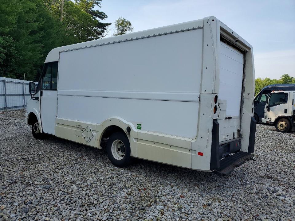 2013 Isuzu Npr hd VIN JALB4T176D7W00088 COPART salvage auction — REAR END, MA - CERTIFICATE OF TITLE, sold $100 on 2026-07-09 (photo 2)