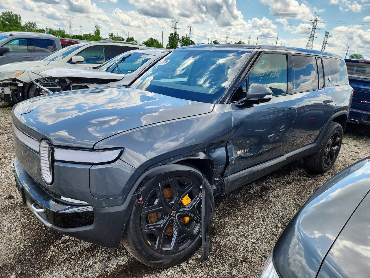 2023 Rivian R1S VIN 7PDSGABA1PN023602 — COPART salvage auction photo