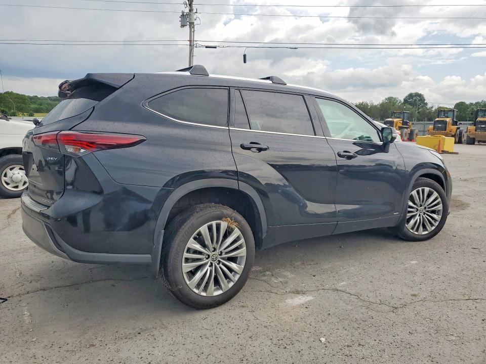 2025 Toyota Highlander VIN 5TDEBRCH6SS664406 COPART salvage auction — FRONT END, Tn - Salvage Certificate, sold $24,300 on 2026-07-29 (photo 3)