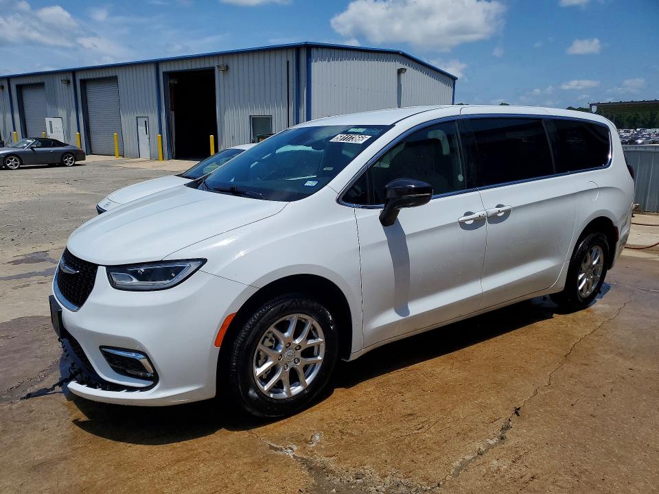 2026 Chrysler Pacifica VIN 2C4RC1BG9TR230886 COPART salvage auction — FRONT END, TX - CERTIFICATE OF TITLE, sold $18,200 on 2026-08-19 (photo 1)