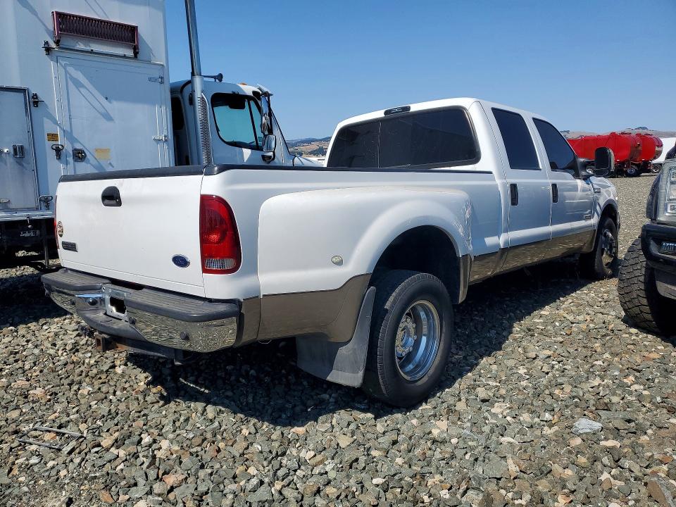 2006 Ford F-350 super duty VIN 1FTWW32P76EC14659 COPART salvage auction — VANDALISM, CA - SALVAGE CERTIFICATE, sold $8,200 on 2026-07-15 (photo 3)