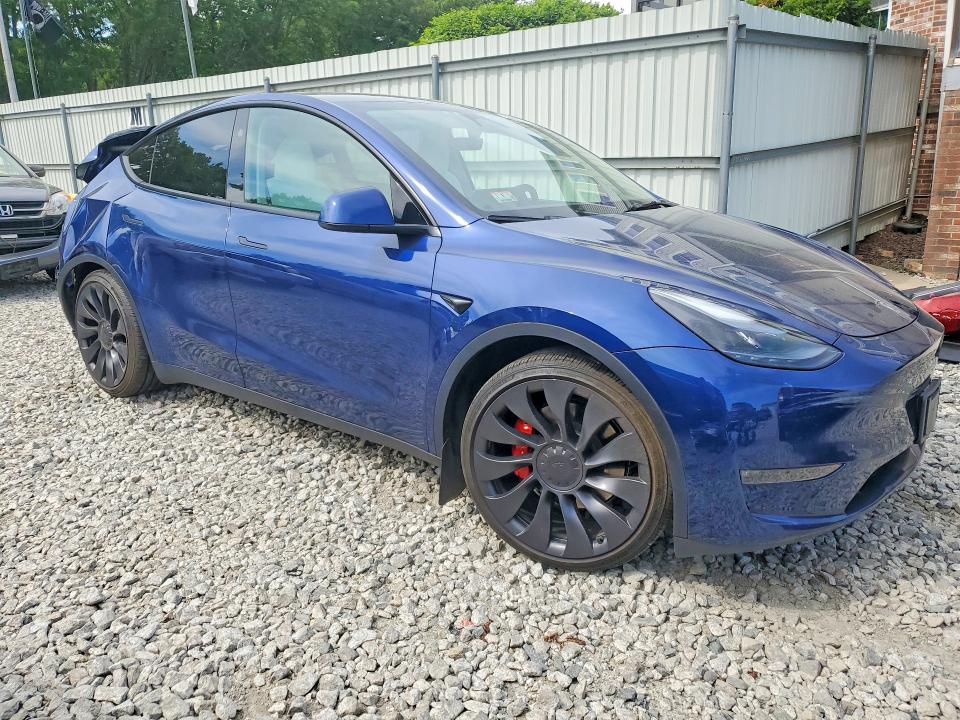 2025 Tesla Model y VIN 7SAYGDEF6SA352748 COPART salvage auction — REAR END, Ma - Cert Of Title-Salvage, sold $13,300 on 2026-07-09 (photo 4)
