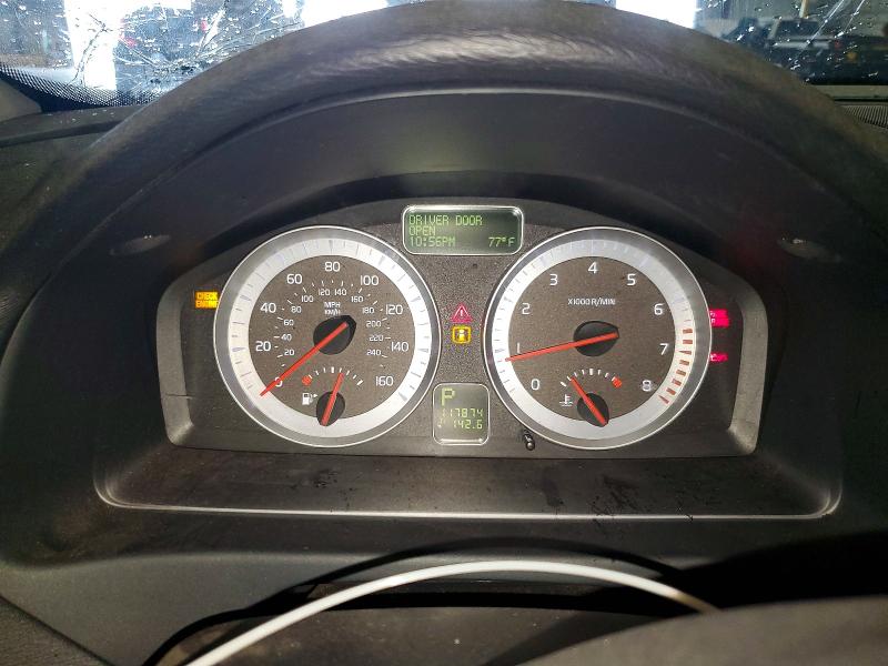 2012 Volvo C70 VIN YV1672MC6CJ123414 COPART salvage auction — FRONT END, FL - CERT OF TITLE SLVG REBUILDABLE, sold $325 on 2026-08-03 (photo 9)