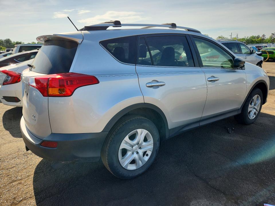 2015 Toyota Rav4 VIN JTMBFREV0FD152393 COPART salvage auction — FRONT END, CT - CERT OF TITLE-SALVAGE, sold $4,500 on 2026-07-07 (photo 3)